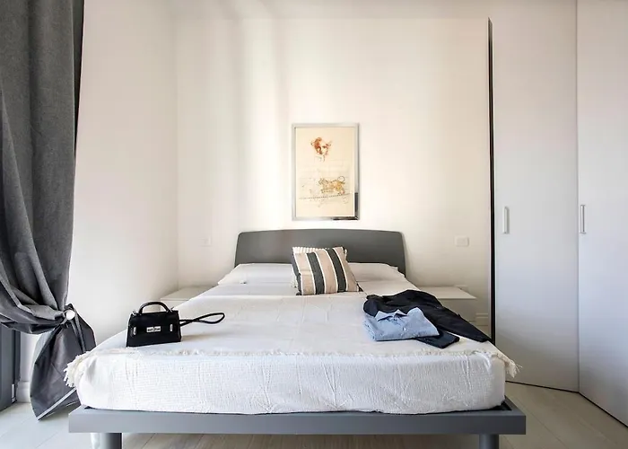 Apartment With Large Terrace And Free Car Parking Int3 * Roma
