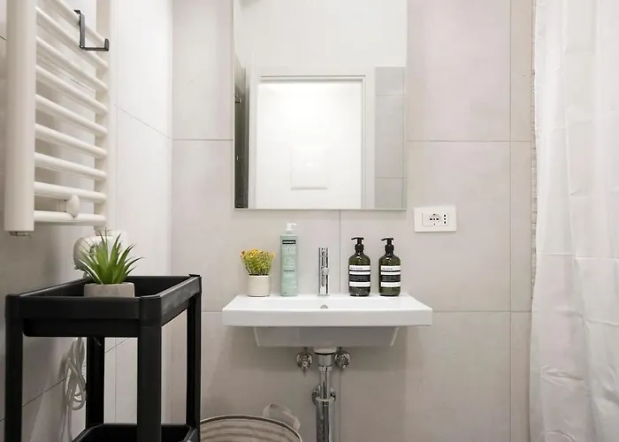 Daire Urban Oasis Near Termini, Free Parking&patio, Int3 Roma