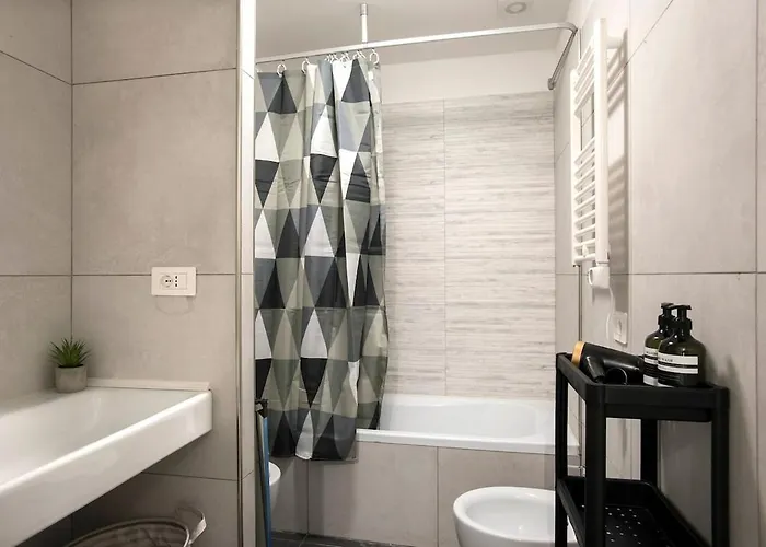 Daire Urban Oasis Near Termini, Free Parking&patio, Int3 *