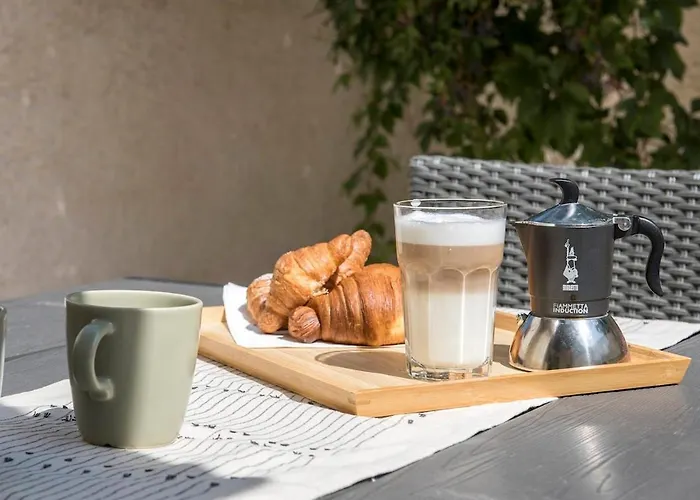 Urban Oasis Near Termini, Free Parking&patio, Int3 Daire *