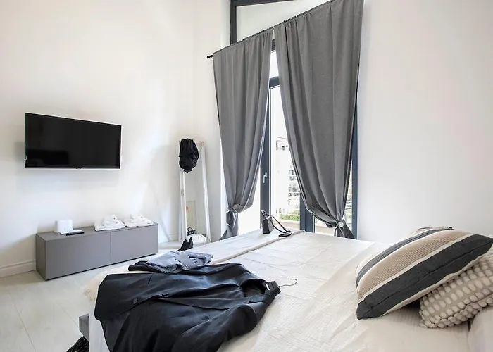 Apartment With Large Terrace And Free Car Parking Int3 Appartamento Roma